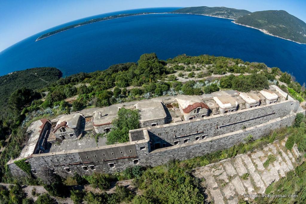 Villa Glamping Peninsula Lustica Rose Tivat Exterior foto