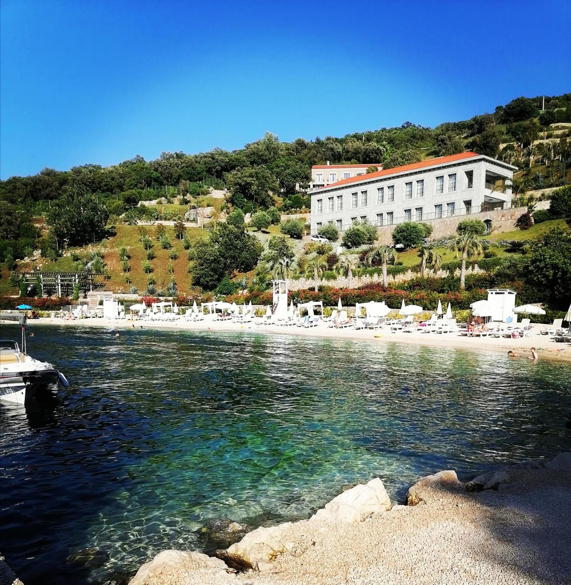 Villa Glamping Peninsula Lustica Rose Tivat Exterior foto